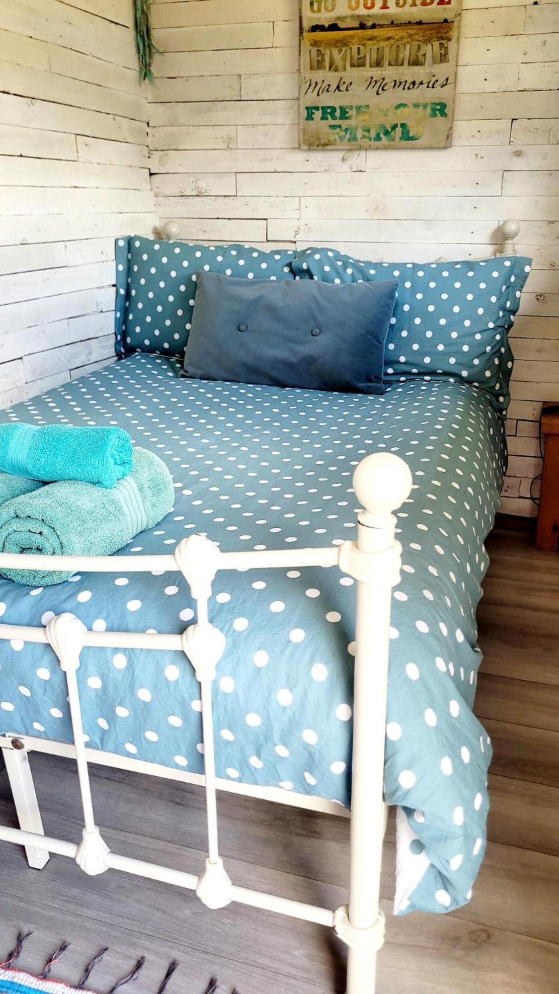 Treguth Glamping Unique Experience - Themed Huts Hotel Saint Day Luaran gambar