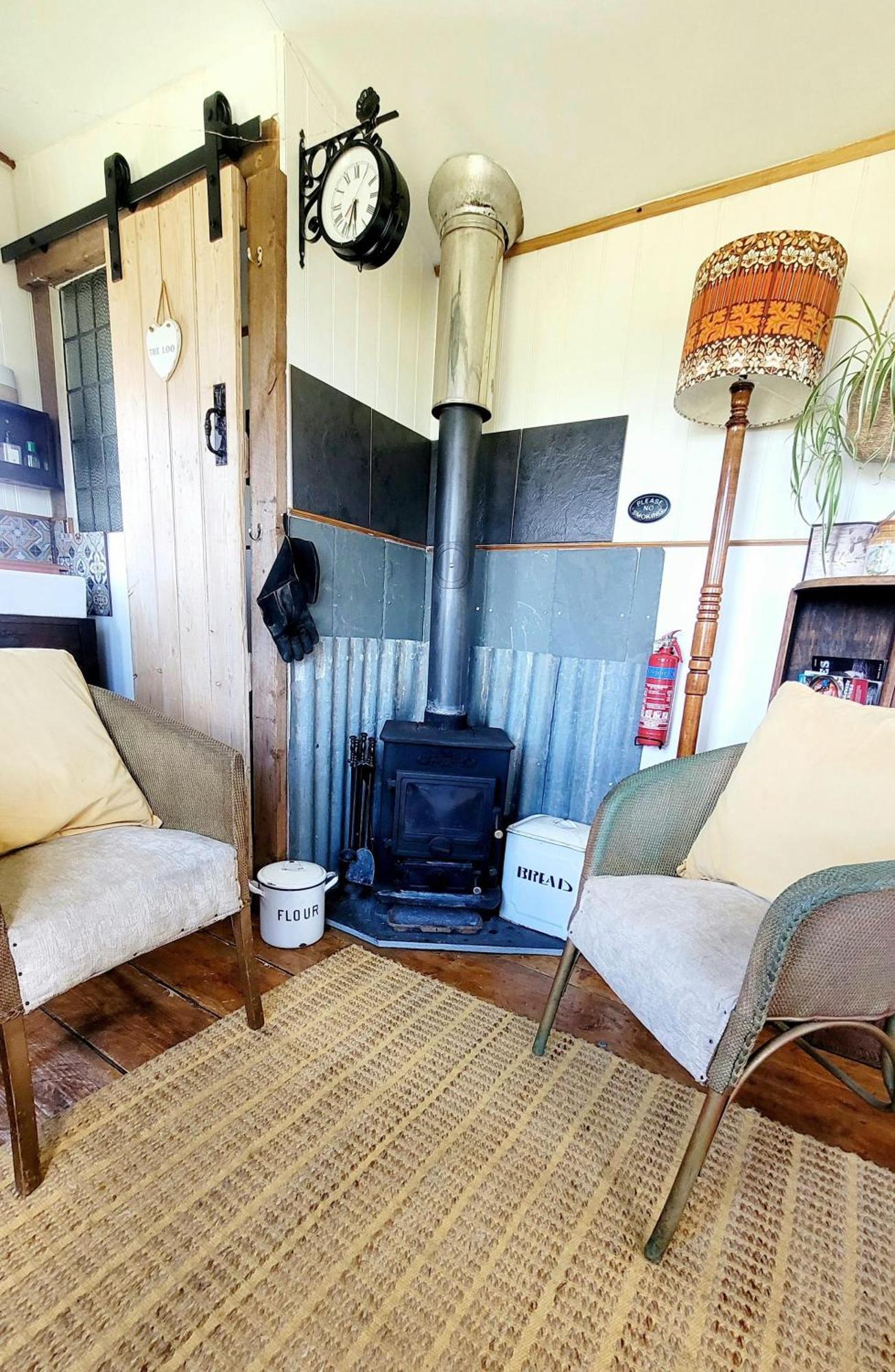 Treguth Glamping Unique Experience - Themed Huts Hotel Saint Day Luaran gambar