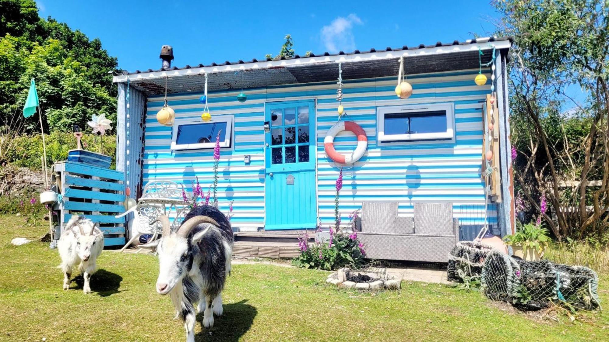 Treguth Glamping Unique Experience - Themed Huts Hotel Saint Day Luaran gambar