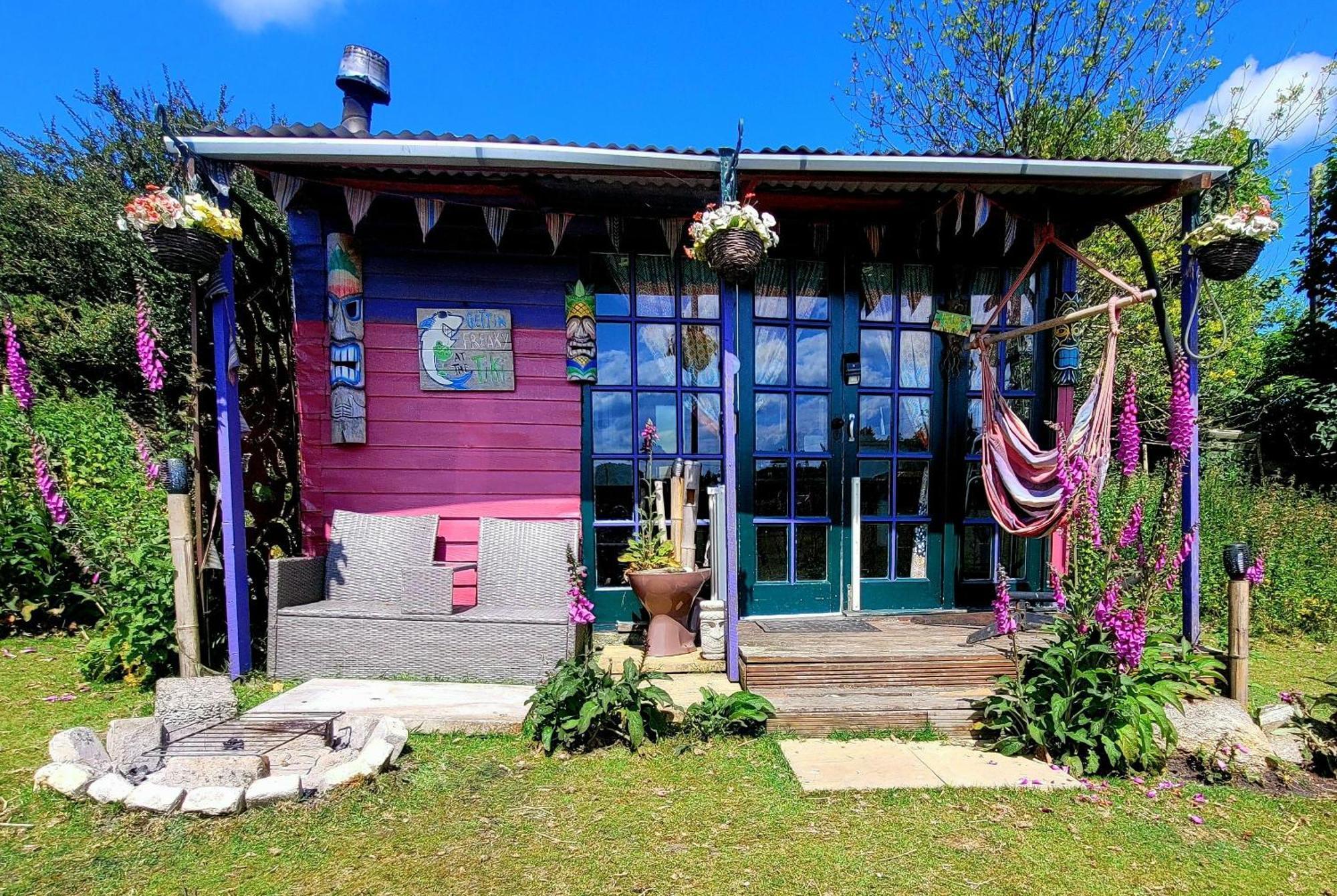 Treguth Glamping Unique Experience - Themed Huts Hotel Saint Day Luaran gambar